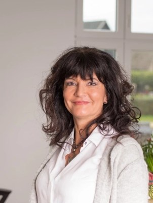Porträt von Birgit Knieling